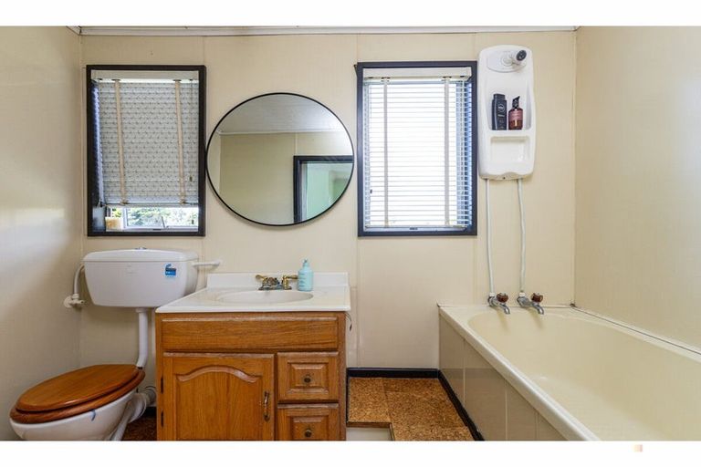 Photo of property in 98 Acacia Drive, Levels, Timaru, 7973