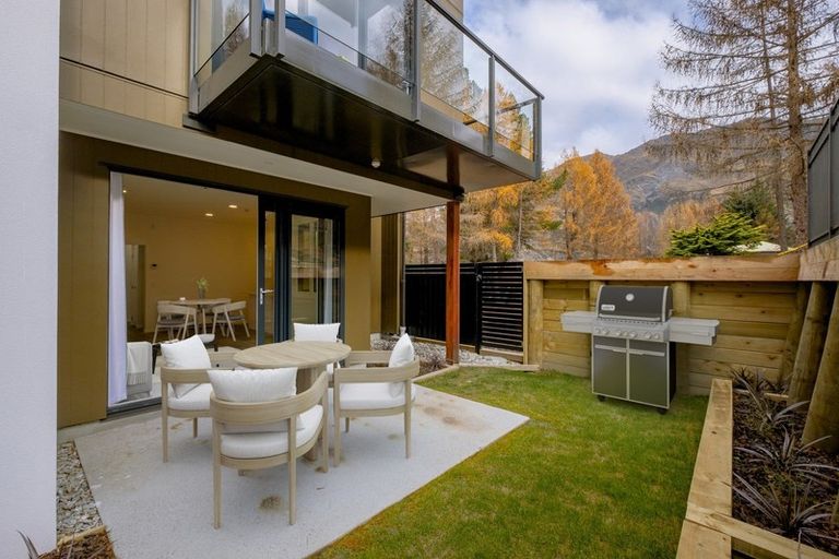 Photo of property in 1/30 Bullendale Drive, Arthurs Point, Queenstown, 9371