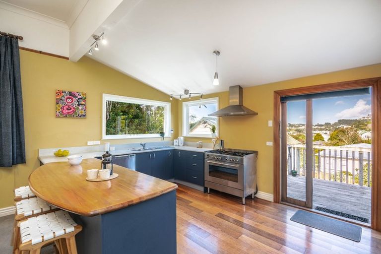 Photo of property in 43 Ironside Road, Johnsonville, Wellington, 6037