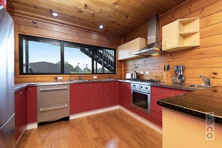 Photo of property in 522 State Highway 16, Kumeu, 0892