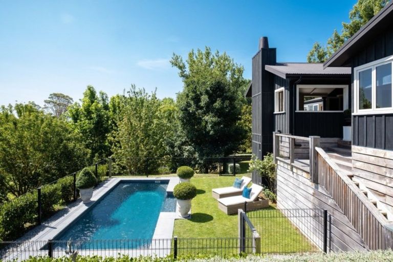 Photo of property in 193a Tauroa Road, Havelock North, 4130