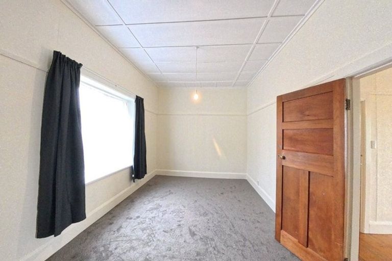 Photo of property in 4 Wood Street, Takaro, Palmerston North, 4410