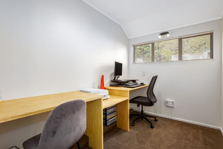 Photo of property in 22 Mercury Way, Whitby, Porirua, 5024