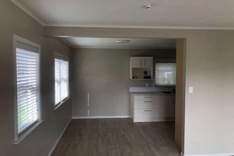 Photo of property in 117 Manuka Road, Bayview, Auckland, 0629