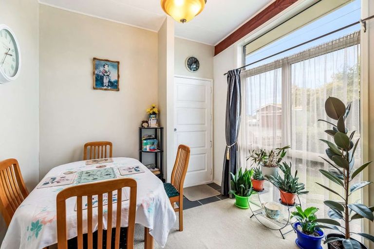 Photo of property in 65 Skerman Street, Marton, 4710