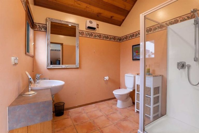 Photo of property in 1b Caples Place, Fernhill, Queenstown, 9300