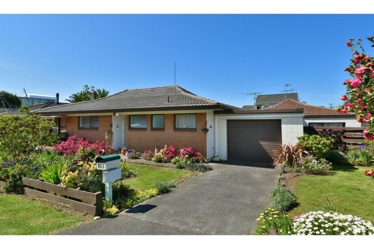 Photo of property in 63 Centreway Road, Orewa, 0931
