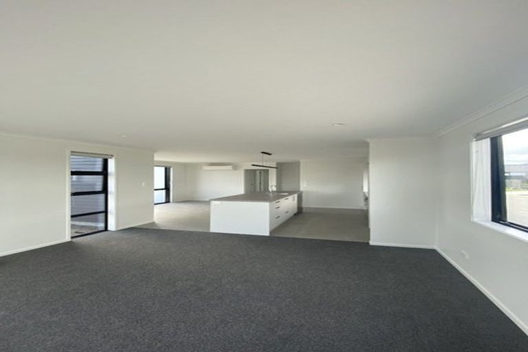 Photo of property in 3 Julie Lane, Papamoa, 3118