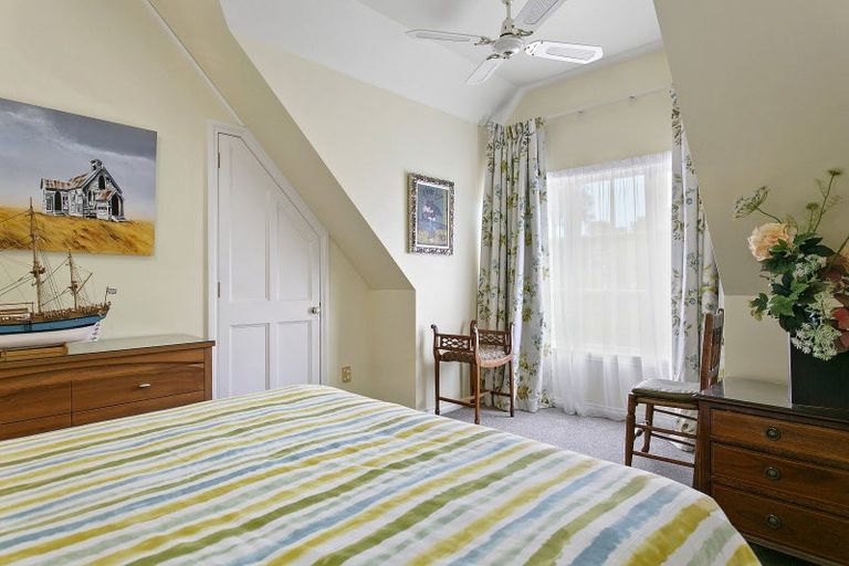 Photo of property in 23 Te Kopua Street, Acacia Bay, Taupo, 3330