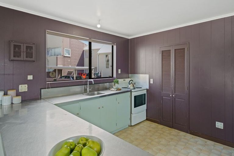 Photo of property in 26 Awamutu Grove, Waiwhetu, Lower Hutt, 5010