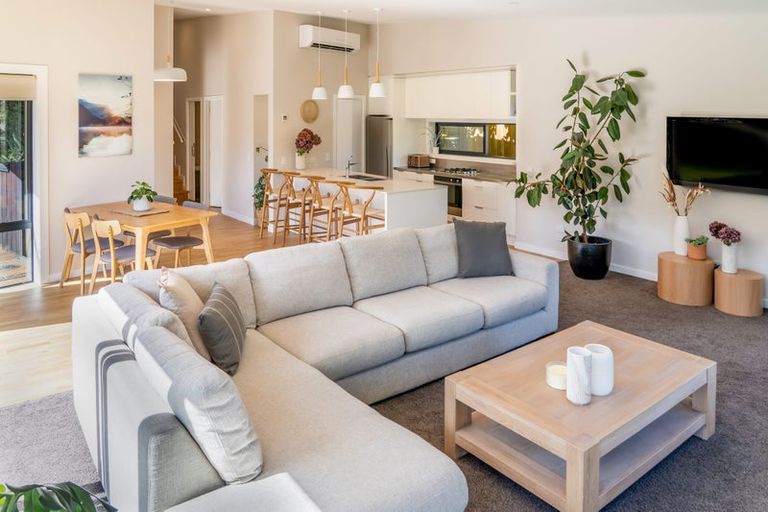 Photo of property in 67 Mcdonnell Road, Arrowtown, 9302