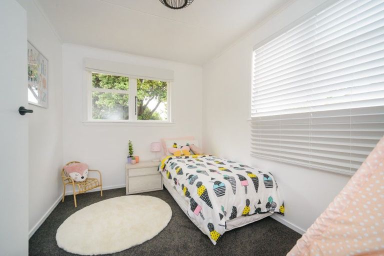 Photo of property in 6 Coventry Street, Highbury, Palmerston North, 4412