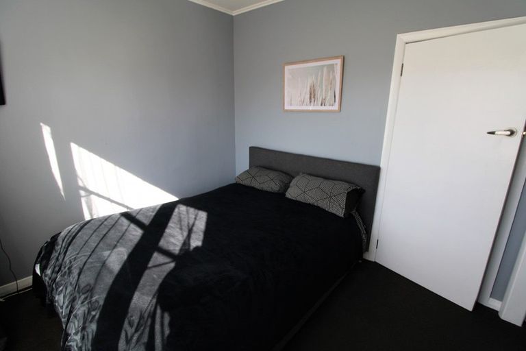 Photo of property in 5 Henderson Street, Dannevirke, 4930