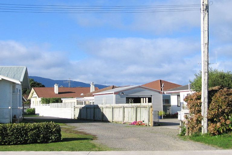 Photo of property in 277b Rangiuru Road, Otaki, 5512