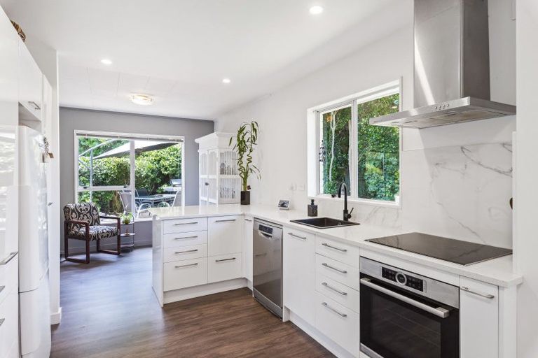 Photo of property in 29b Kanawa Street, Waikanae, 5036