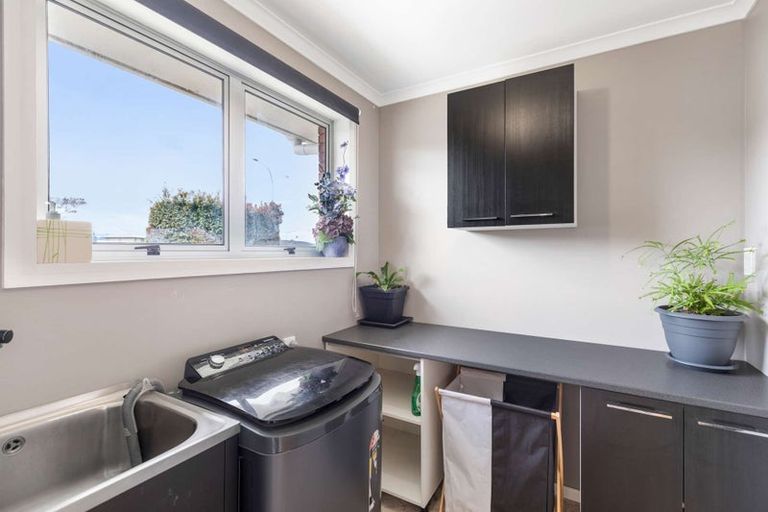 Photo of property in 26 John F Kennedy Drive, Milson, Palmerston North, 4414