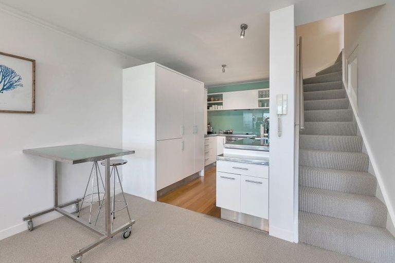 Photo of property in 2/7 London Street, Saint Marys Bay, Auckland, 1011