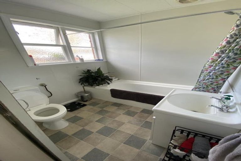 Photo of property in 45 Rangiora Avenue, Roslyn, Palmerston North, 4414