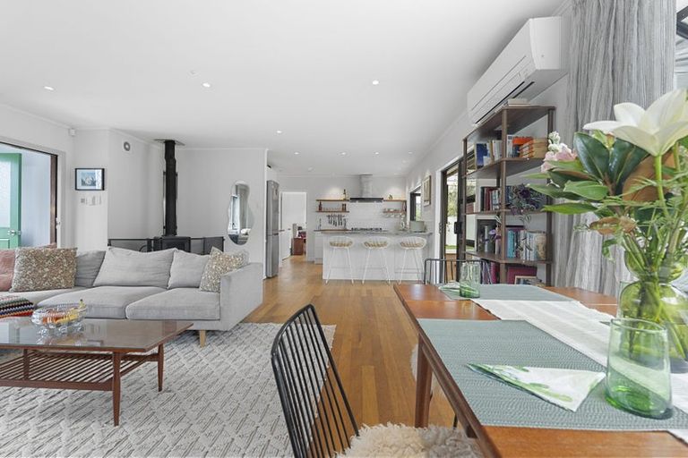 Photo of property in 20 Rawhiti Road, Manly, Whangaparaoa, 0930