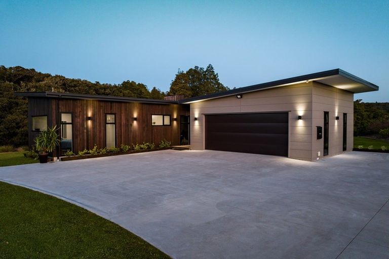 Photo of property in 144 Karanui Road, Te Kamo, Kamo, 0185