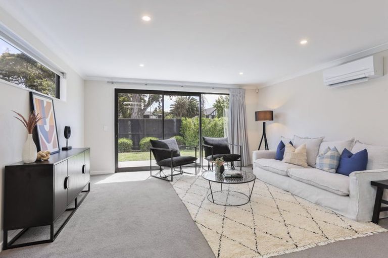 Photo of property in 12 Horoeka Street, Avonhead, Christchurch, 8042
