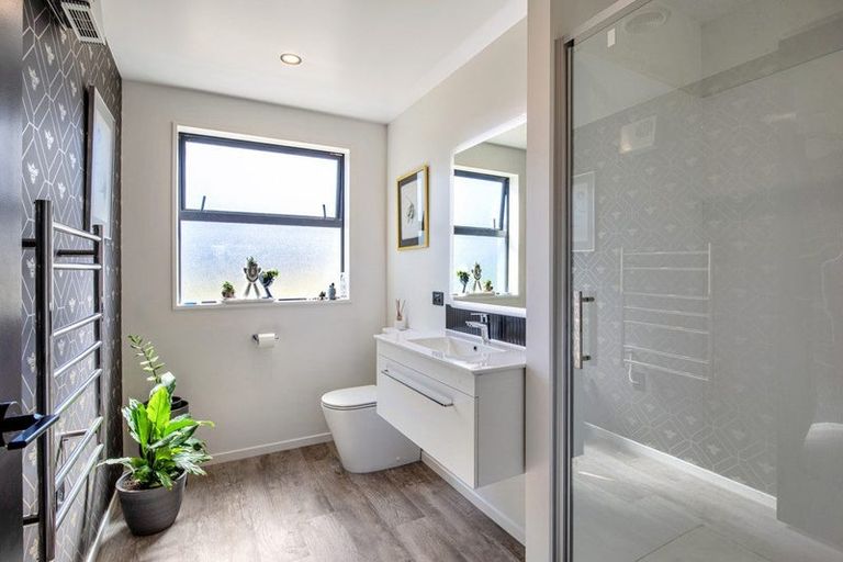 Photo of property in 36 Totara Drive, Duvauchelle, 7581
