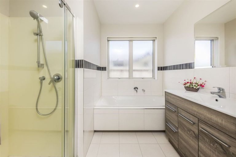 Photo of property in 19 Hollowout Street, Takanini, 2112