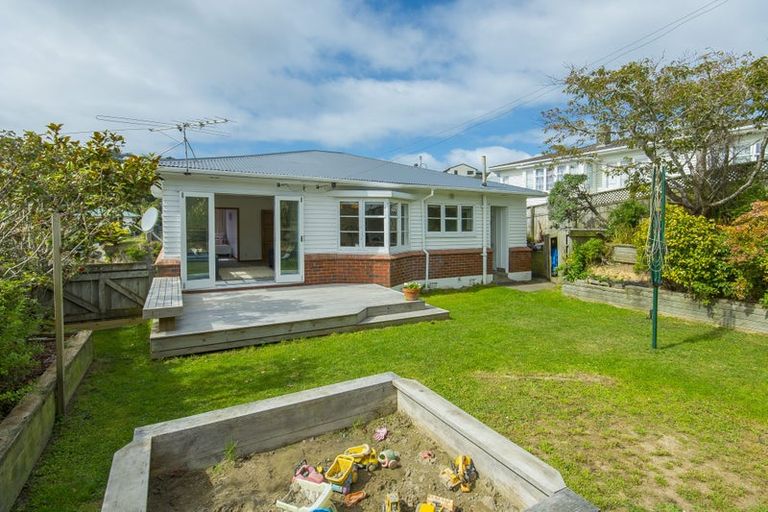 Photo of property in 22 Fraser Avenue, Johnsonville, Wellington, 6037