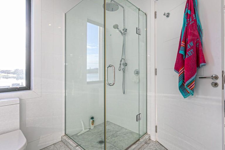 Photo of property in 11/6 The Marina, Tairua, 3508