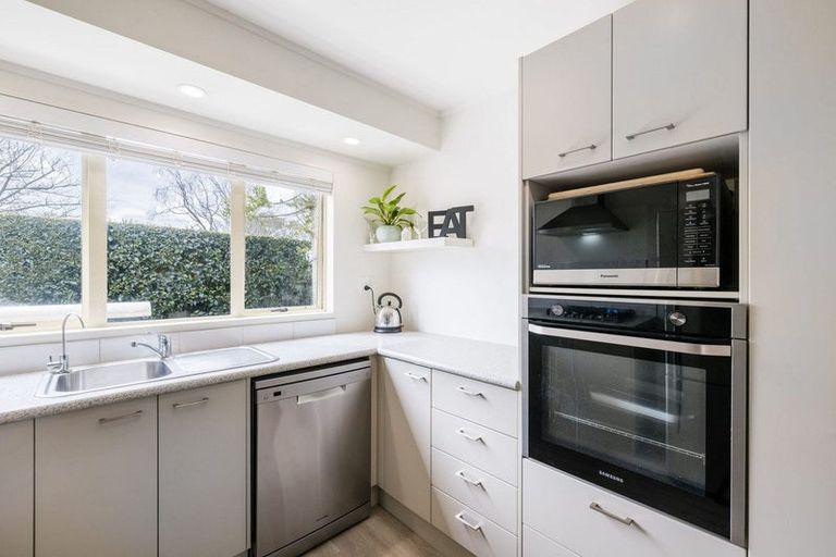 Photo of property in 86a Moore Street, Leamington, Cambridge, 3432