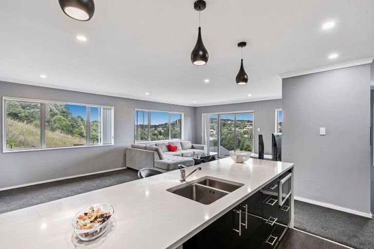 Photo of property in 22 Brownlee Place, Pukekohe, 2120