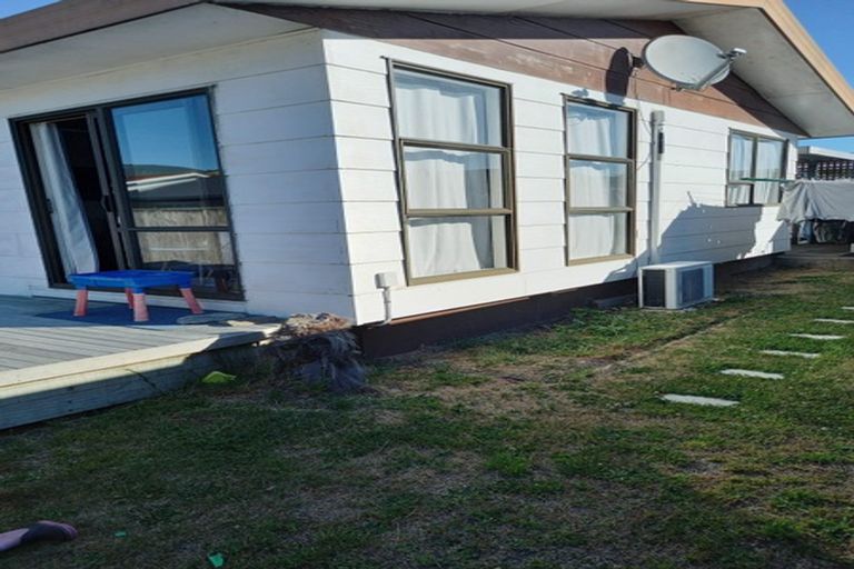 Photo of property in 2/4 Koromiko Avenue, Stoke, Nelson, 7011