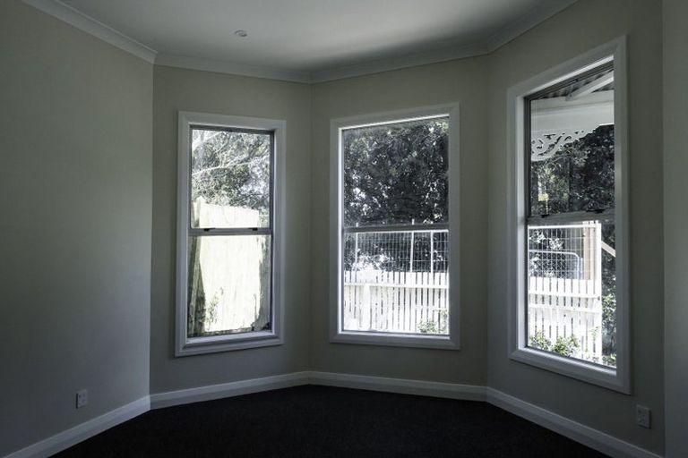 Photo of property in 40 Te Wharepouri Street, Berhampore, Wellington, 6023