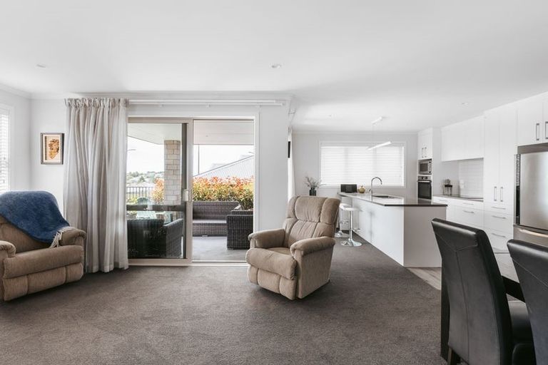 Photo of property in 3b Richardson Road, Omokoroa, 3114