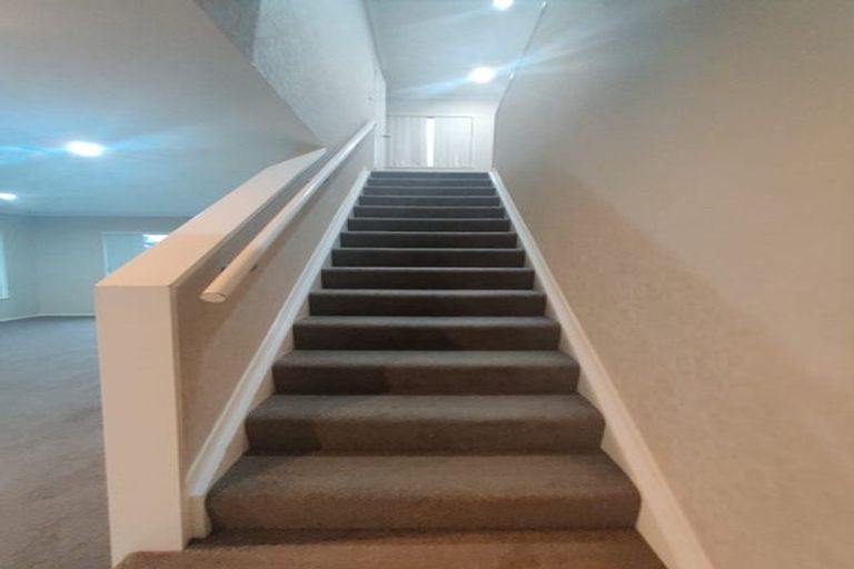 Photo of property in 36 Cyril French Drive, Flat Bush, Auckland, 2016