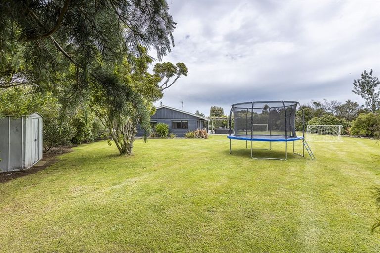 Photo of property in 81 Almadale Road, Cheltenham, Feilding, 4777