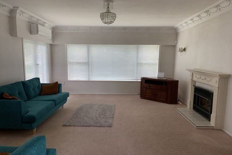 Photo of property in 86 Grande Vue Road, Hillpark, Auckland, 2102