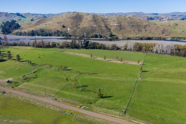 Photo of property in 26 River Road, Otane, 4271