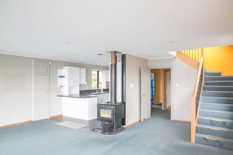 Photo of property in 14 Marine Parade, Bluff, 9814