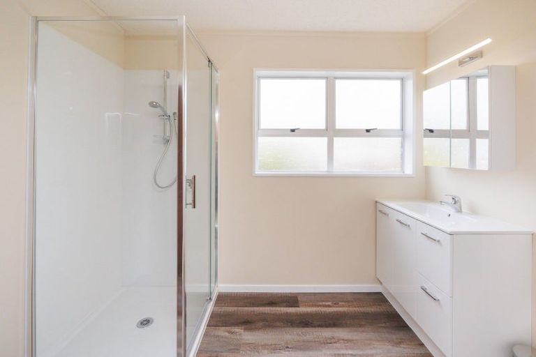 Photo of property in 27a Redwood Grove, Hokowhitu, Palmerston North, 4410