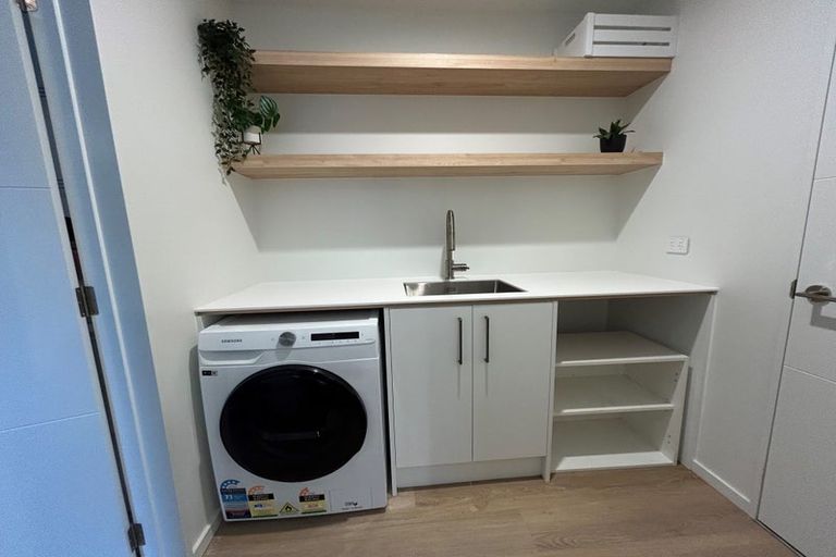 Photo of property in 8 Emeline Chapman Drive, Cracroft, Christchurch, 8022