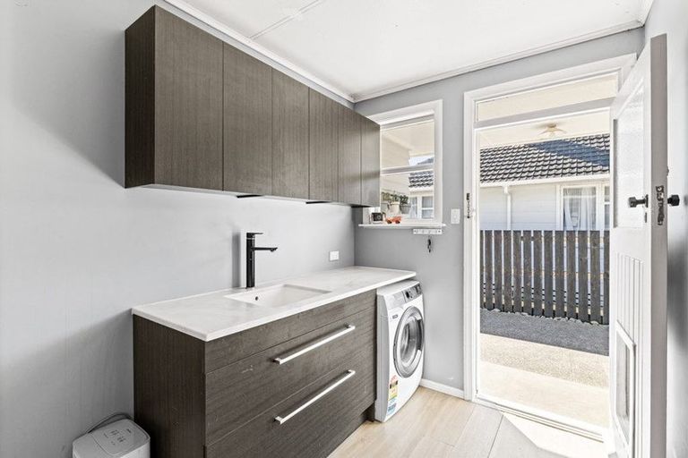 Photo of property in 1 Ventura Grove, Bulls, 4818