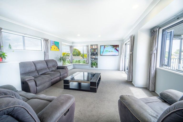 Photo of property in 19 Simpson Road, Papamoa Beach, Papamoa, 3118