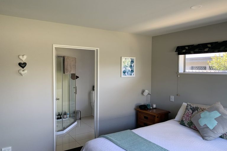 Photo of property in 9 Austen Place, Rolleston, 7614