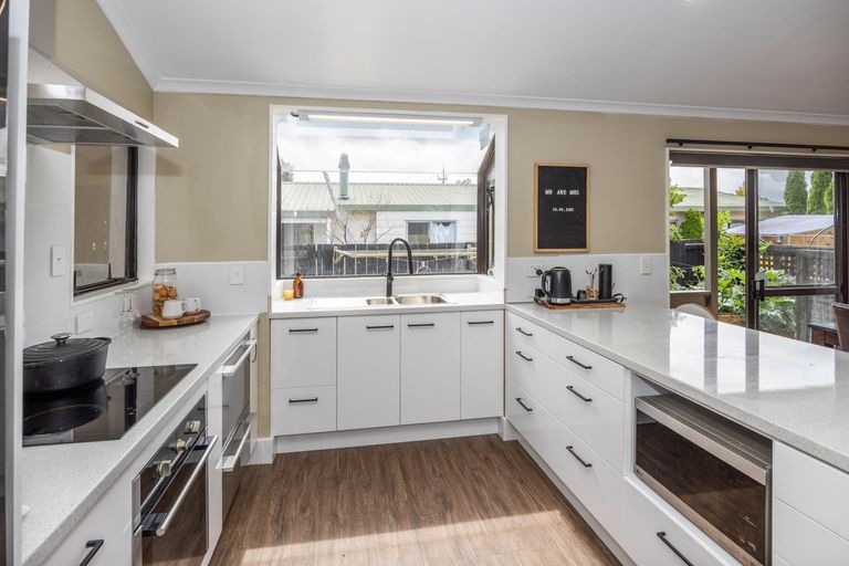 Photo of property in 5 Raleigh Avenue, Fairview Downs, Hamilton, 3214