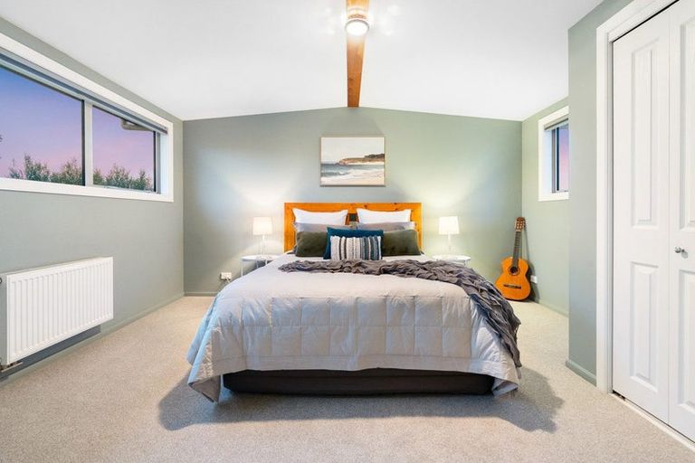 Photo of property in 2 Railway Lane, Outram, 9019