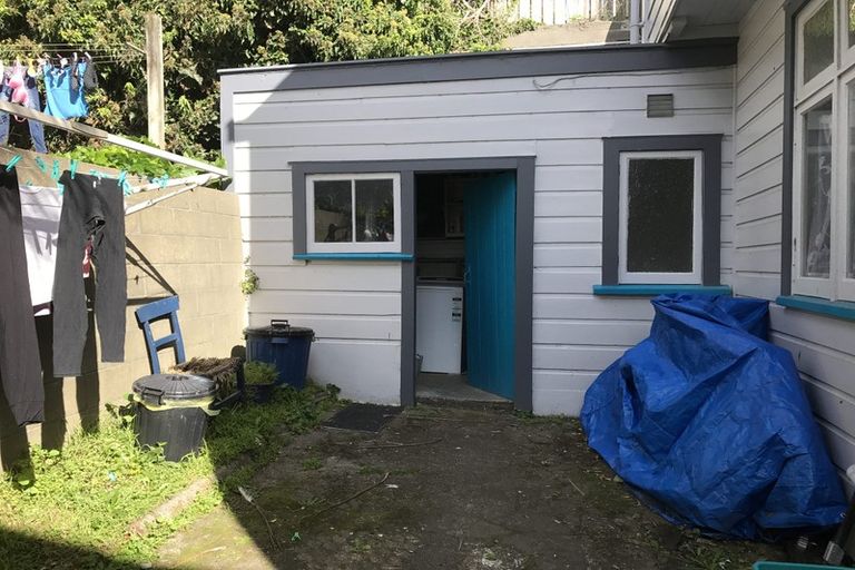 Photo of property in 14 Prince Street, Mount Victoria, Wellington, 6011