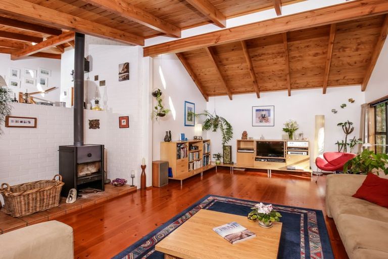 Photo of property in 779a West Coast Road, Oratia, Auckland, 0604