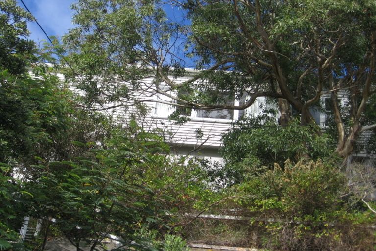 Photo of property in 27 Cavendish Square, Strathmore Park, Wellington, 6022