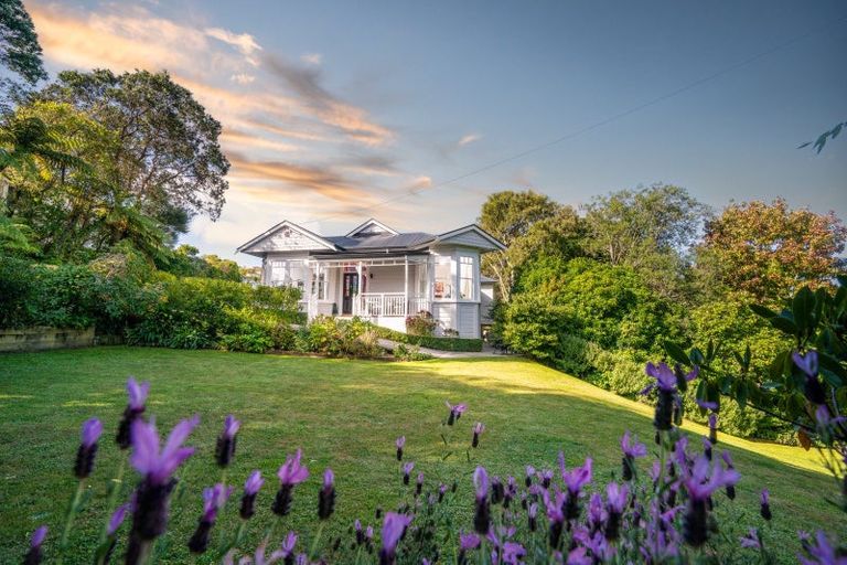 Photo of property in 79 Cashmere Avenue, Khandallah, Wellington, 6035